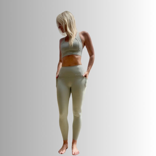 FORM Leggings